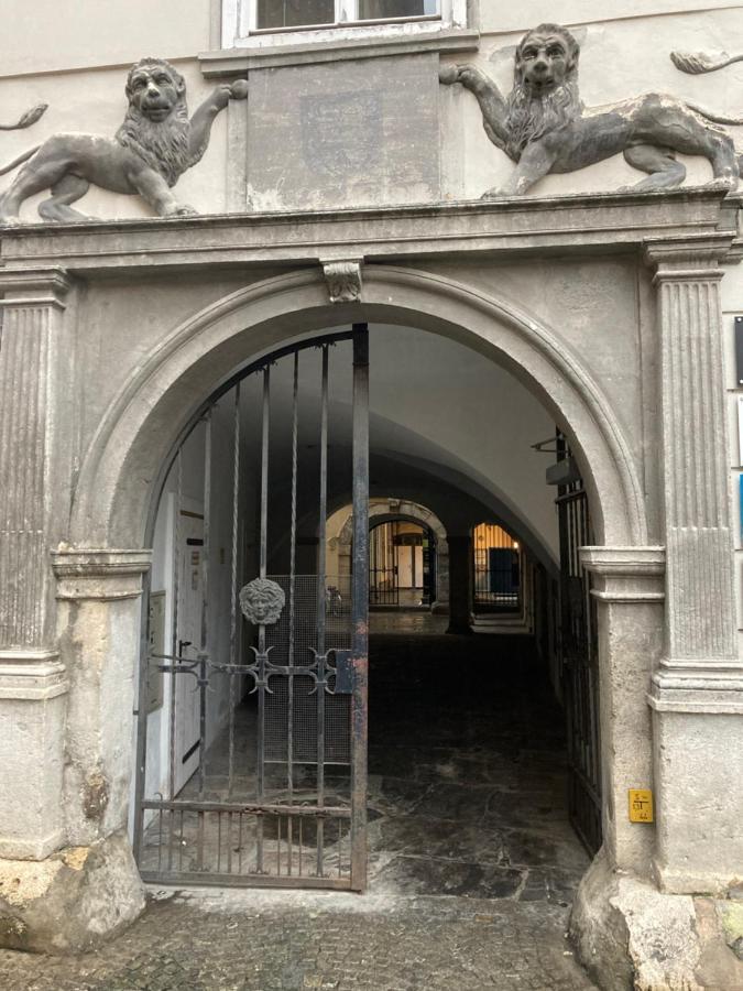 Carillon By Bestchoice - Old City - Self Check-In With Parking Option Graz Exterior foto