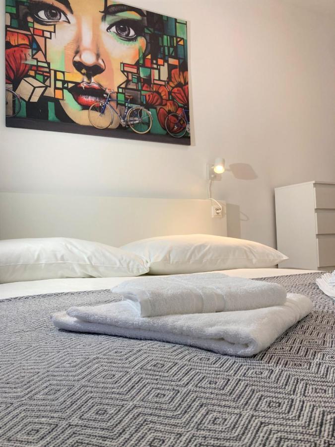 Carillon By Bestchoice - Old City - Self Check-In With Parking Option Graz Exterior foto