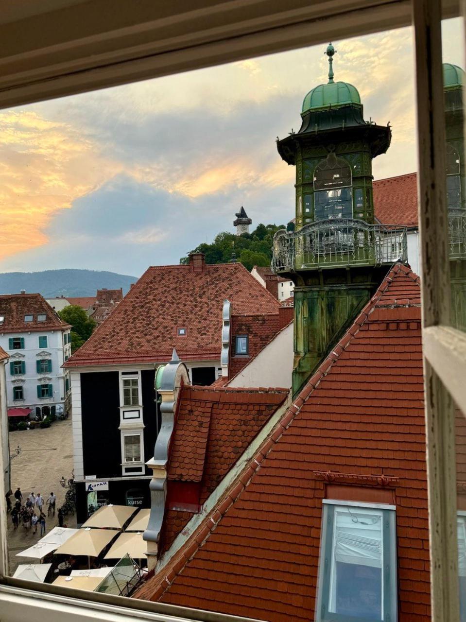 Carillon By Bestchoice - Old City - Self Check-In With Parking Option Graz Exterior foto