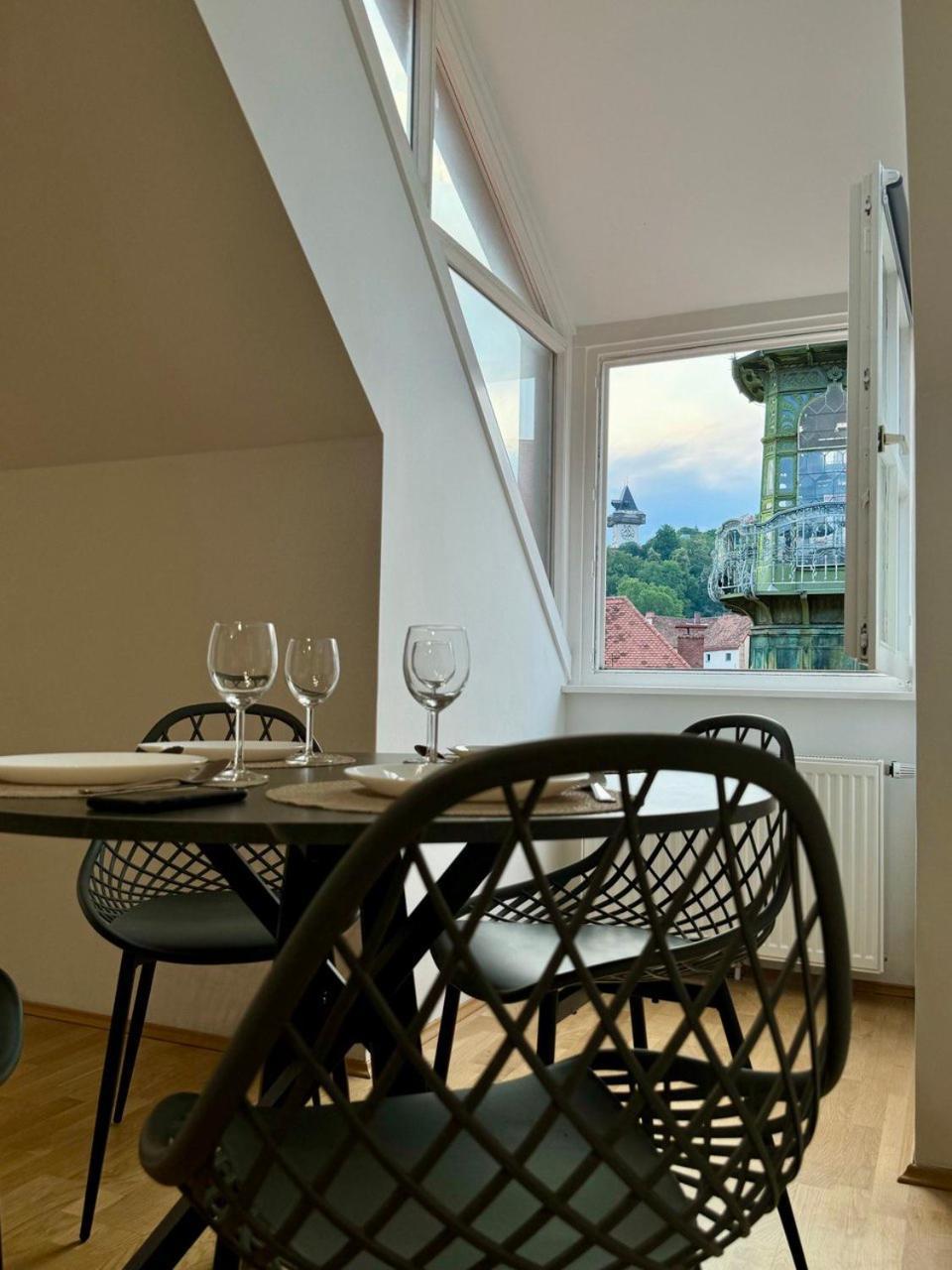 Carillon By Bestchoice - Old City - Self Check-In With Parking Option Graz Exterior foto