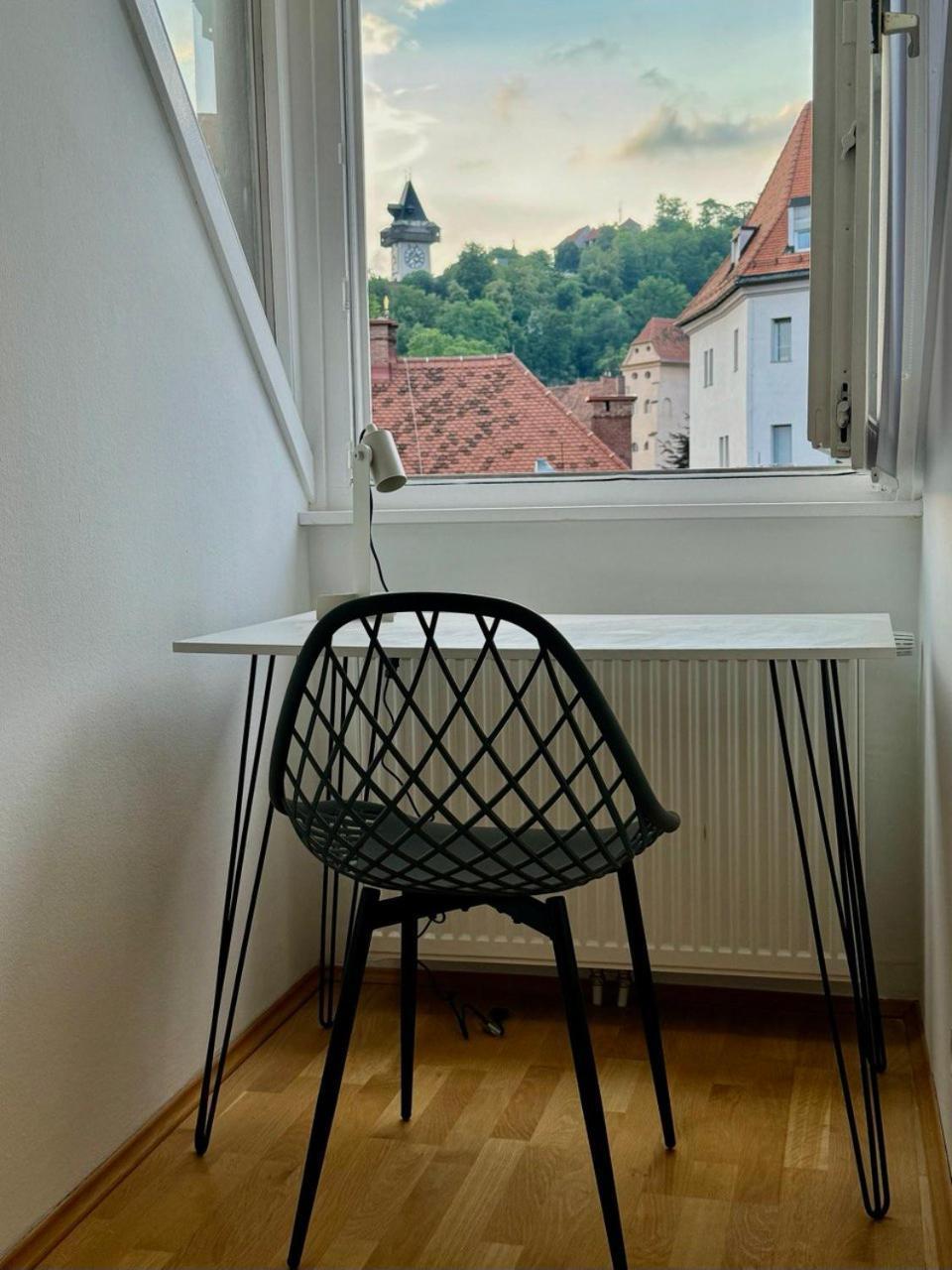 Carillon By Bestchoice - Old City - Self Check-In With Parking Option Graz Exterior foto